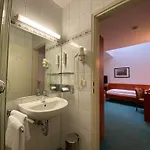 汉萨酒店 酒店 3*