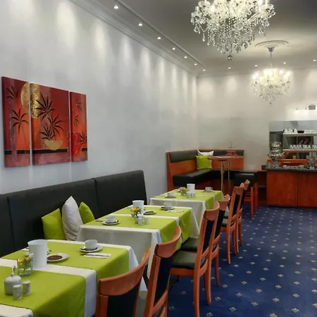 Hotel Hansa 3*
